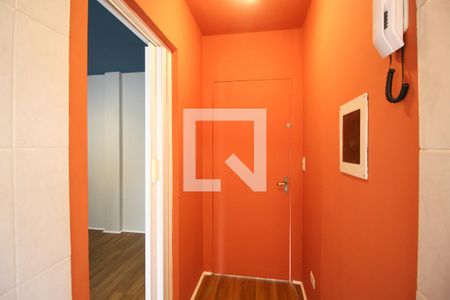 Corredor de kitnet/studio para alugar com 1 quarto, 28m² em Moema, São Paulo