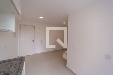 Sala/CozinhSala/Cozinhaa de apartamento para alugar com 2 quartos, 37m² em Vila Ré, São Paulo