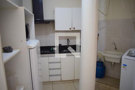 Cozinha de apartamento para alugar com 1 quarto, 40m² em Jardim Irajá, Ribeirão Preto