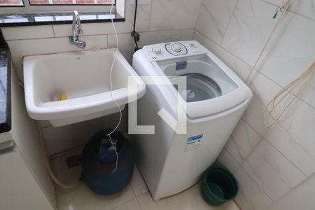 Cozinha de apartamento para alugar com 1 quarto, 40m² em Jardim Irajá, Ribeirão Preto