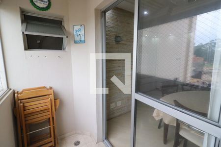 Sala de apartamento para alugar com 3 quartos, 74m² em Bussocaba, Osasco