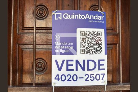 Plaquinha Instalada código KEFI-130 de apartamento à venda com 2 quartos, 44m² em Passo D’areia, Porto Alegre