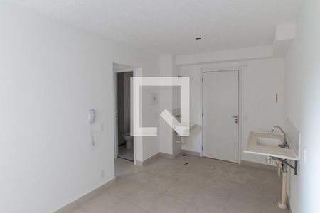 Sala e Cozinha de apartamento para alugar com 2 quartos, 33m² em Parque Novo Mundo, São Paulo