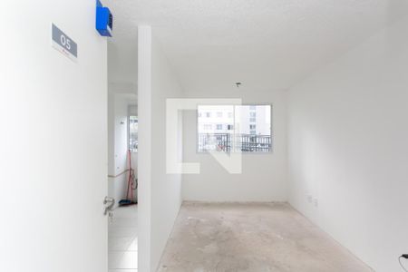 Sala de apartamento para alugar com 1 quarto, 42m² em Guaianases, São Paulo