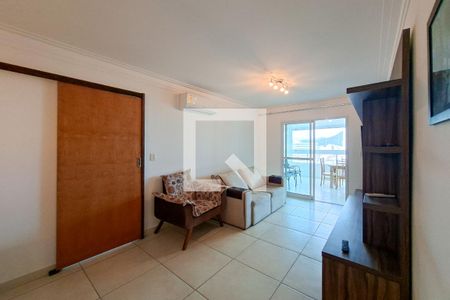 Sala de apartamento para alugar com 4 quartos, 160m² em Guilhermina, Praia Grande