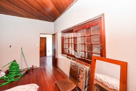 Quarto 1 de casa à venda com 6 quartos, 300m² em Santa Rosa de Lima, Porto Alegre