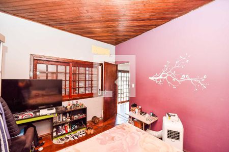 Suíte de casa à venda com 3 quartos, 300m² em Santa Rosa de Lima, Porto Alegre