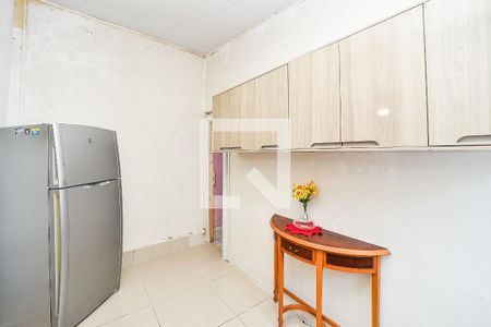 Cozinha/Casa dos Fundos de casa para alugar com 3 quartos, 300m² em Santa Rosa de Lima, Porto Alegre