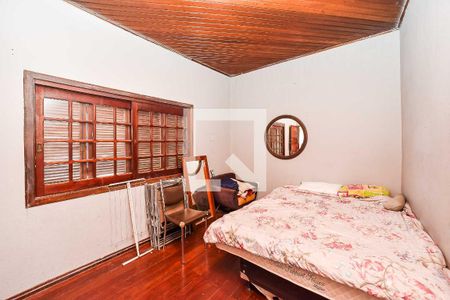 Quarto 1 de casa à venda com 6 quartos, 300m² em Santa Rosa de Lima, Porto Alegre
