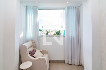 Sala de apartamento à venda com 2 quartos, 105m² em Coração Eucarístico, Belo Horizonte