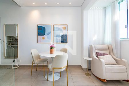 Sala de apartamento à venda com 2 quartos, 105m² em Coração Eucarístico, Belo Horizonte