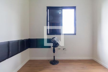 Quarto 1 de apartamento para alugar com 2 quartos, 56m² em Vila Santana, São Paulo