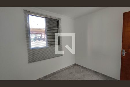 Quarto 2 de apartamento para alugar com 2 quartos, 45m² em Parque Dourado, Ferraz de Vasconcelos