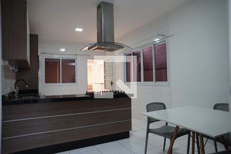 Casa para alugar com 3 quartos, 173m² em Parque Continental Ii, Guarulhos