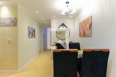 Sala de apartamento à venda com 2 quartos, 69m² em Vila Carmosina, São Paulo