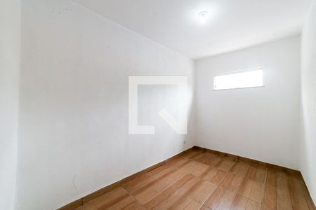 Quarto 2 de casa para alugar com 2 quartos, 80m² em Ipiranga, Belo Horizonte