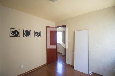 Quarto 1 de apartamento para alugar com 2 quartos, 50m² em Alcantara, São Gonçalo