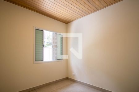 Quarto 1 de casa para alugar com 2 quartos, 60m² em Jardim Nadir, São Paulo