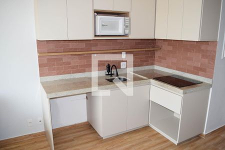 Cozinha de apartamento para alugar com 1 quarto, 32m² em Penha de França, São Paulo