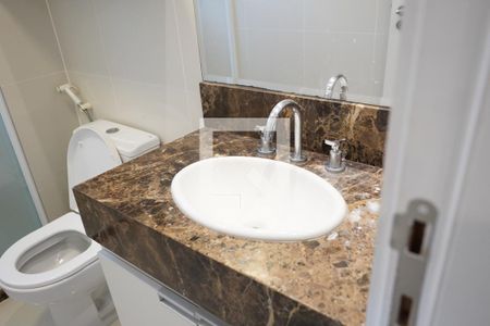 Banheiro de apartamento para alugar com 1 quarto, 52m² em Jardim Analia Franco, São Paulo