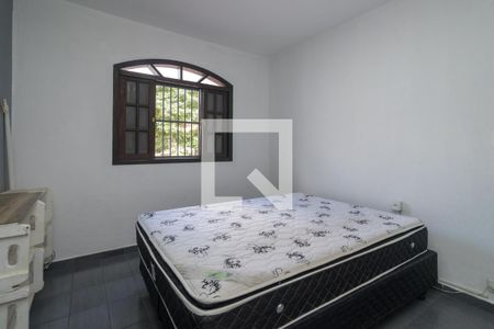 Quarto 1 de casa para alugar com 3 quartos, 250m² em Conjunto Residencial Sitio Oratorio, São Paulo
