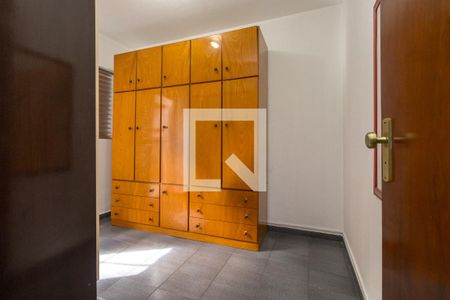 Quarto 2 de casa para alugar com 3 quartos, 250m² em Conjunto Residencial Sitio Oratorio, São Paulo