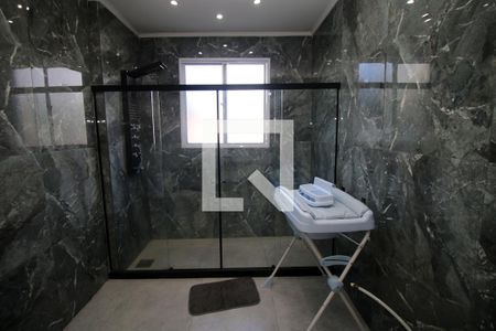 Banheiro de apartamento para alugar com 1 quarto, 45m² em Ramos, Rio de Janeiro
