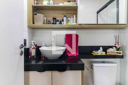 Banheiro de apartamento para alugar com 1 quarto, 44m² em Butantã, São Paulo