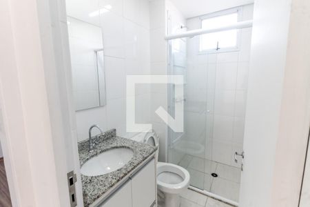 Banheiro de apartamento para alugar com 2 quartos, 50m² em Vila Sonia, São Paulo