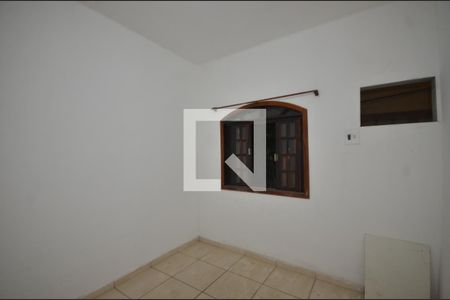 Quarto 1 de casa para alugar com 2 quartos, 70m² em Vila Valqueire, Rio de Janeiro