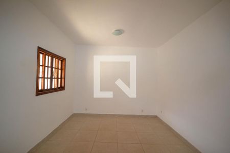 Casa para alugar com 3 quartos, 200m² em São Bernardo, Belford Roxo