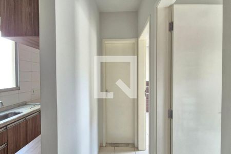 Corredor  de apartamento para alugar com 2 quartos, 67m² em Residencial Cosmos, Campinas