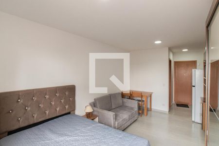 Quarto e Sala de apartamento à venda com 1 quarto, 24m² em Vila Mazzei, São Paulo