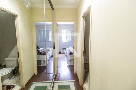 Corredor de apartamento à venda com 2 quartos, 70m² em Alphaville Industrial, Barueri