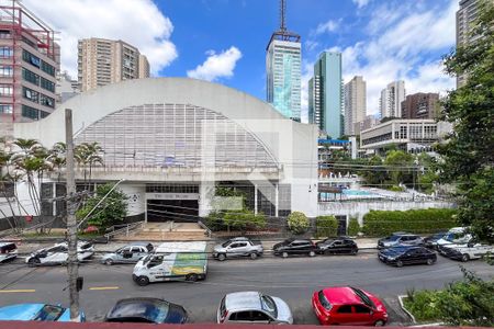 Vista do Quarto 1 de apartamento para alugar com 3 quartos, 120m² em Aclimação, São Paulo