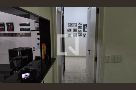 Corredor de acesso a área íntima de apartamento para alugar com 3 quartos, 125m² em Grajaú, Rio de Janeiro