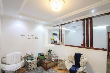 Sala de casa à venda com 4 quartos, 240m² em Serrano, Belo Horizonte