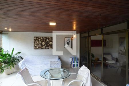 Varanda de apartamento à venda com 3 quartos, 185m² em Barra da Tijuca, Rio de Janeiro