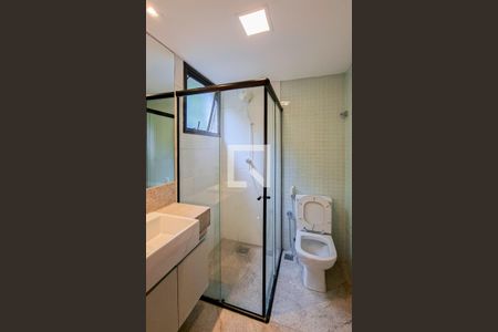 Banheiro da Suíte de apartamento para alugar com 3 quartos, 183m² em Funcionários, Belo Horizonte