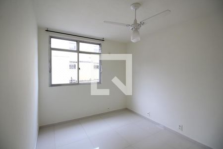 Quarto 2 de apartamento para alugar com 2 quartos, 50m² em Taquara, Rio de Janeiro