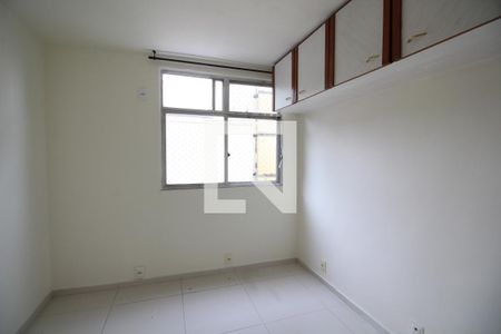 Quarto 1 de apartamento para alugar com 2 quartos, 50m² em Taquara, Rio de Janeiro