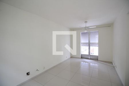 Sala de apartamento para alugar com 2 quartos, 50m² em Taquara, Rio de Janeiro