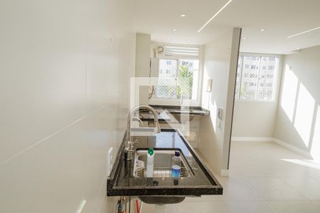 Sala/cozinha de apartamento para alugar com 2 quartos, 42m² em Campo Grande, Rio de Janeiro