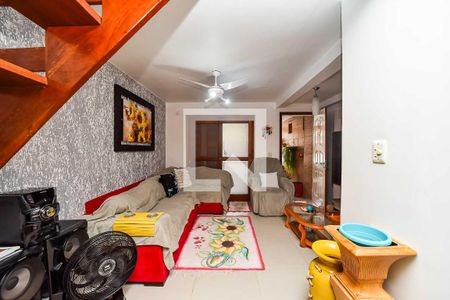 Sala de casa à venda com 3 quartos, 250m² em Rubem Berta, Porto Alegre