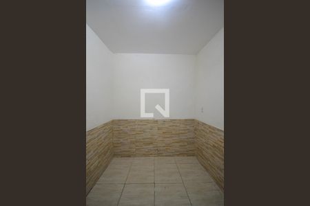 Quarto 1 de casa para alugar com 1 quarto, 65m² em Ouro Verde, Nova Iguaçu