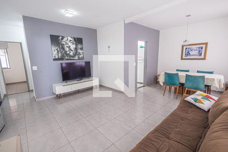 Casa à venda com 5 quartos, 220m² em Santa Monica, Belo Horizonte