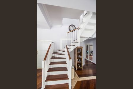 Escada de apartamento para alugar com 4 quartos, 650m² em Residencial Zero (tambore), Santana de Parnaíba