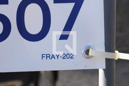 PLACA INSTALADA NO IMÓVEL de apartamento à venda com 2 quartos, 66m² em Cidade Jardim, Campinas