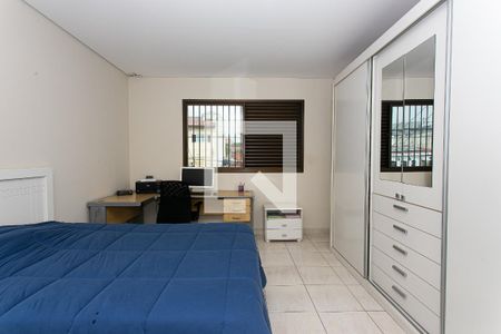 Quarto 2 de casa à venda com 2 quartos, 180m² em Vila Carrão, São Paulo