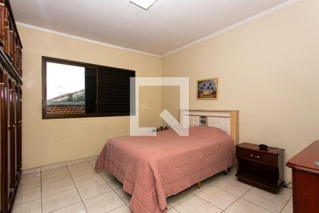 Quarto 1 de casa à venda com 2 quartos, 180m² em Vila Carrão, São Paulo